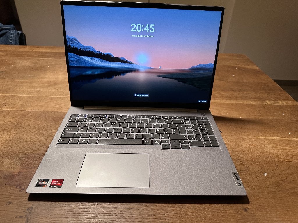 Lenovo ThinkBook (1 jaar oud) - Ryzen 5/ 8GB/ 256GB/ 16 inch, Informatique & Logiciels, 256 GB, 8 GB, 16 pouces, Comme neuf