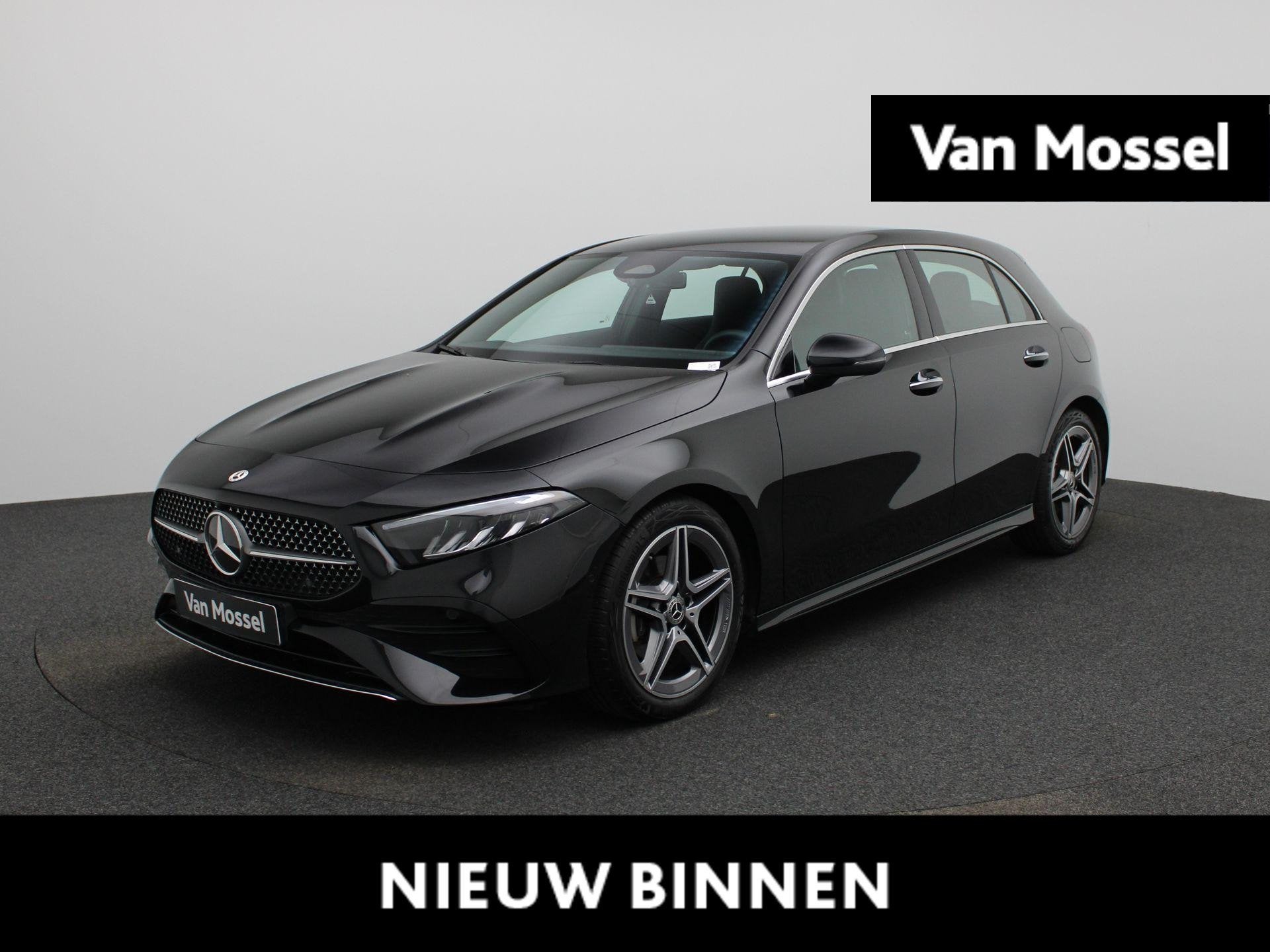 Mercedes-Benz A 200 AMG Line, Auto's, Dealer onderhouden, Gebruikt, 4 cilinders, Zwart