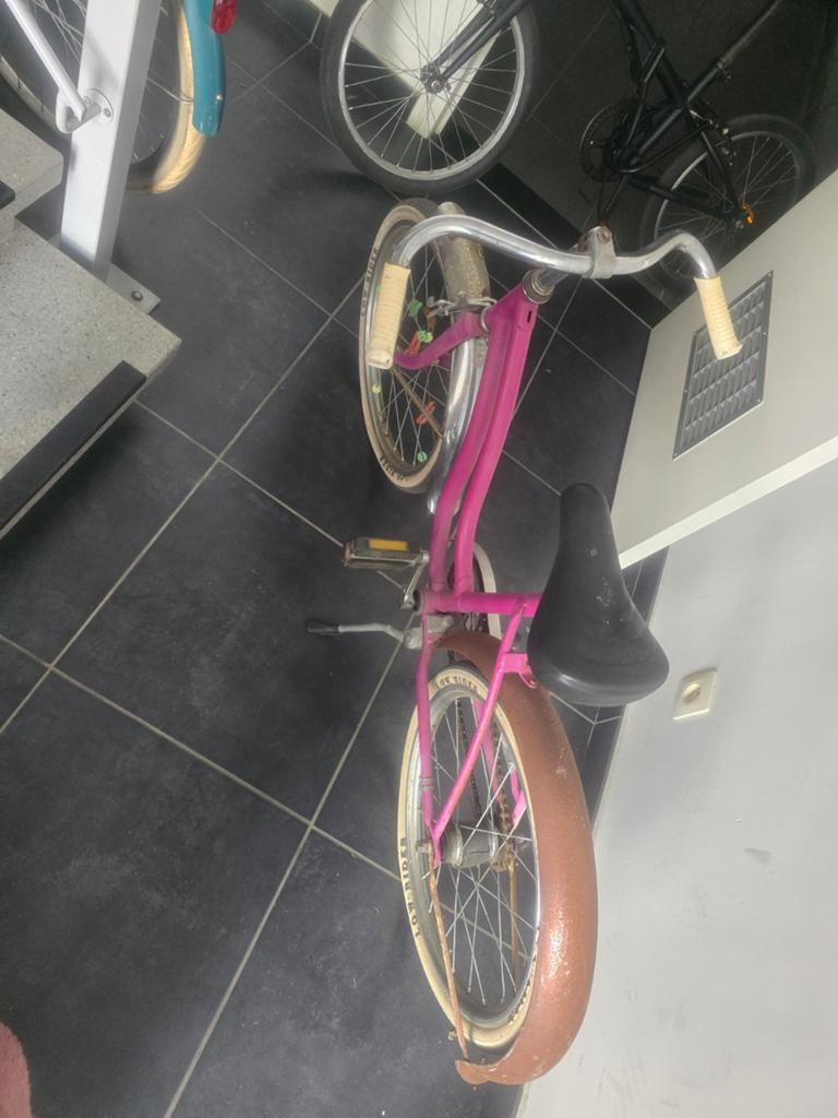 Oldschool Paarse Meisjesfiets / Cruiser met Witte Banden en, Fietsen en Brommers, Fietsen | Meisjes, Gebruikt, Ophalen