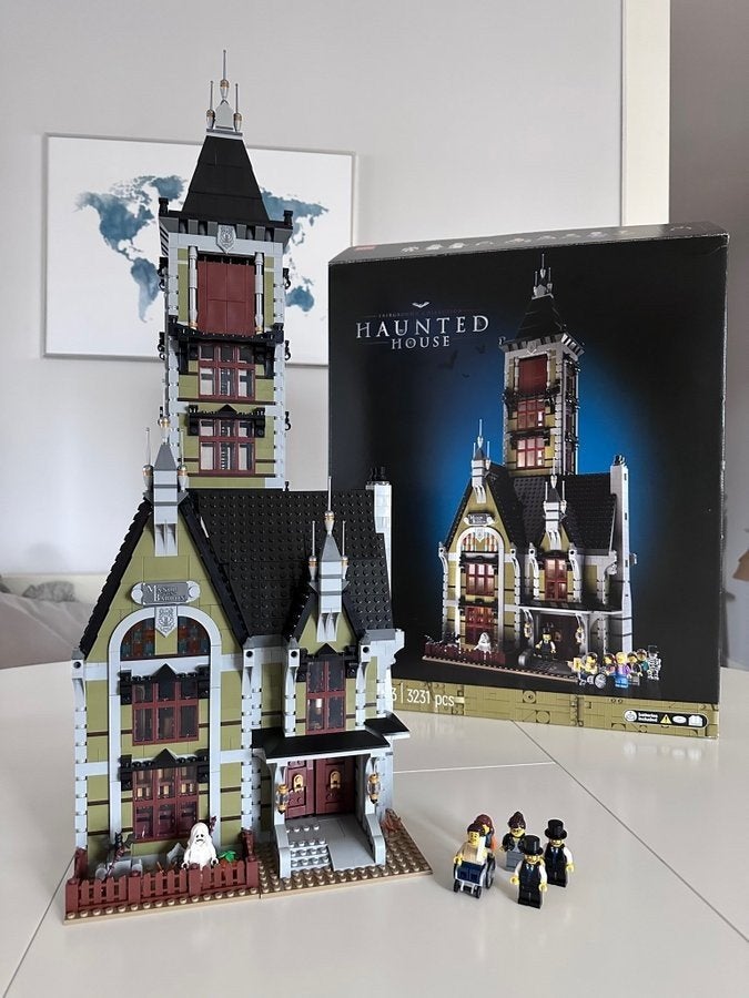 Lego 10273 Haunted House 
Set is compleet en met doos,spare, Ophalen of Verzenden, Compleet, Lego