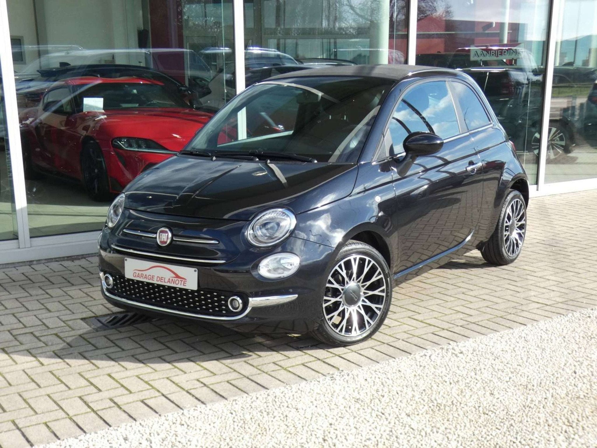 Fiat 500C 1.0i MHEV Hybrid CABRIO +Parkeersensoren +GPS +App, Auto's, Voorwielaandrijving, 4 zetels, Stof, Gebruikt