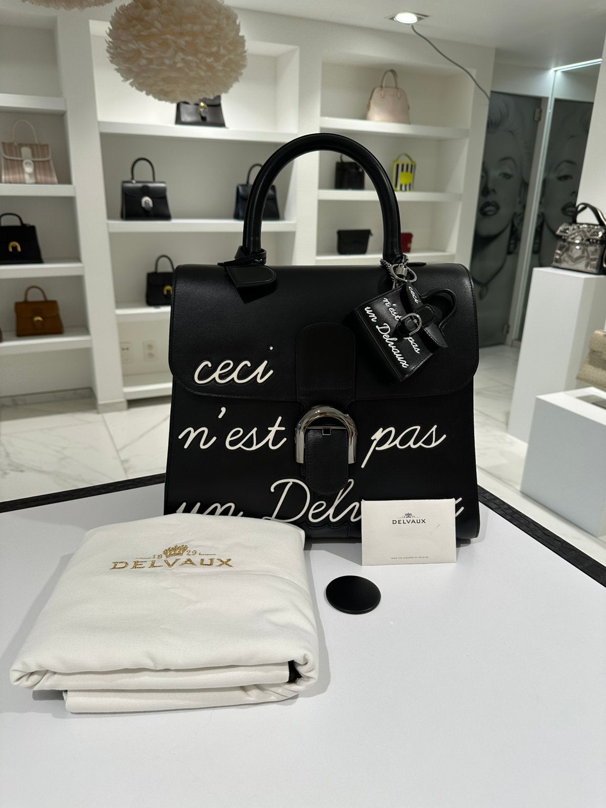 Delvaux Brillant l’Humour GM (Magritte), Ophalen, Zo goed als nieuw