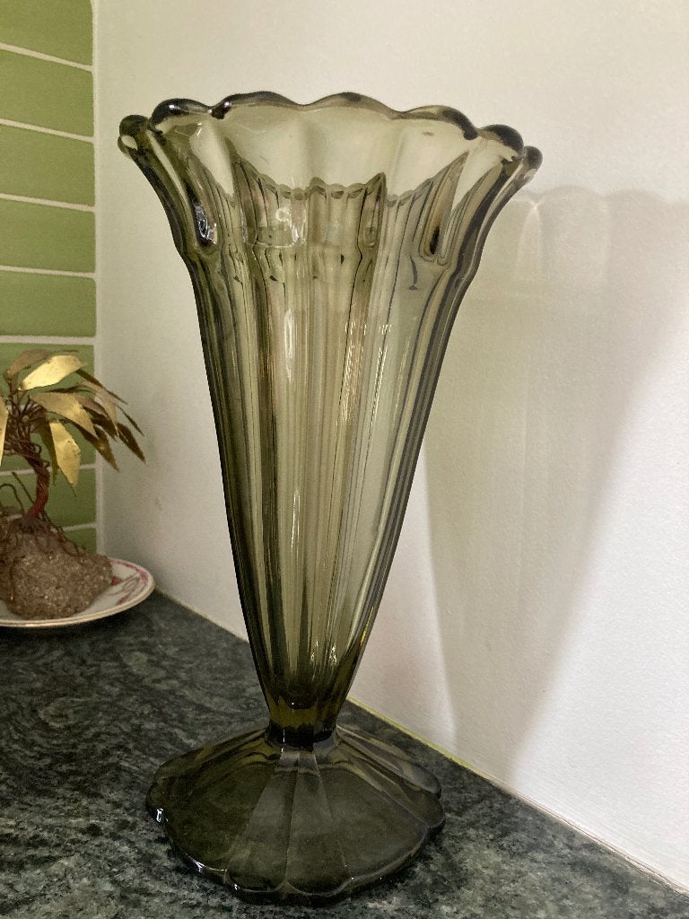 oude glazen vaas art deco?, Ophalen of Verzenden