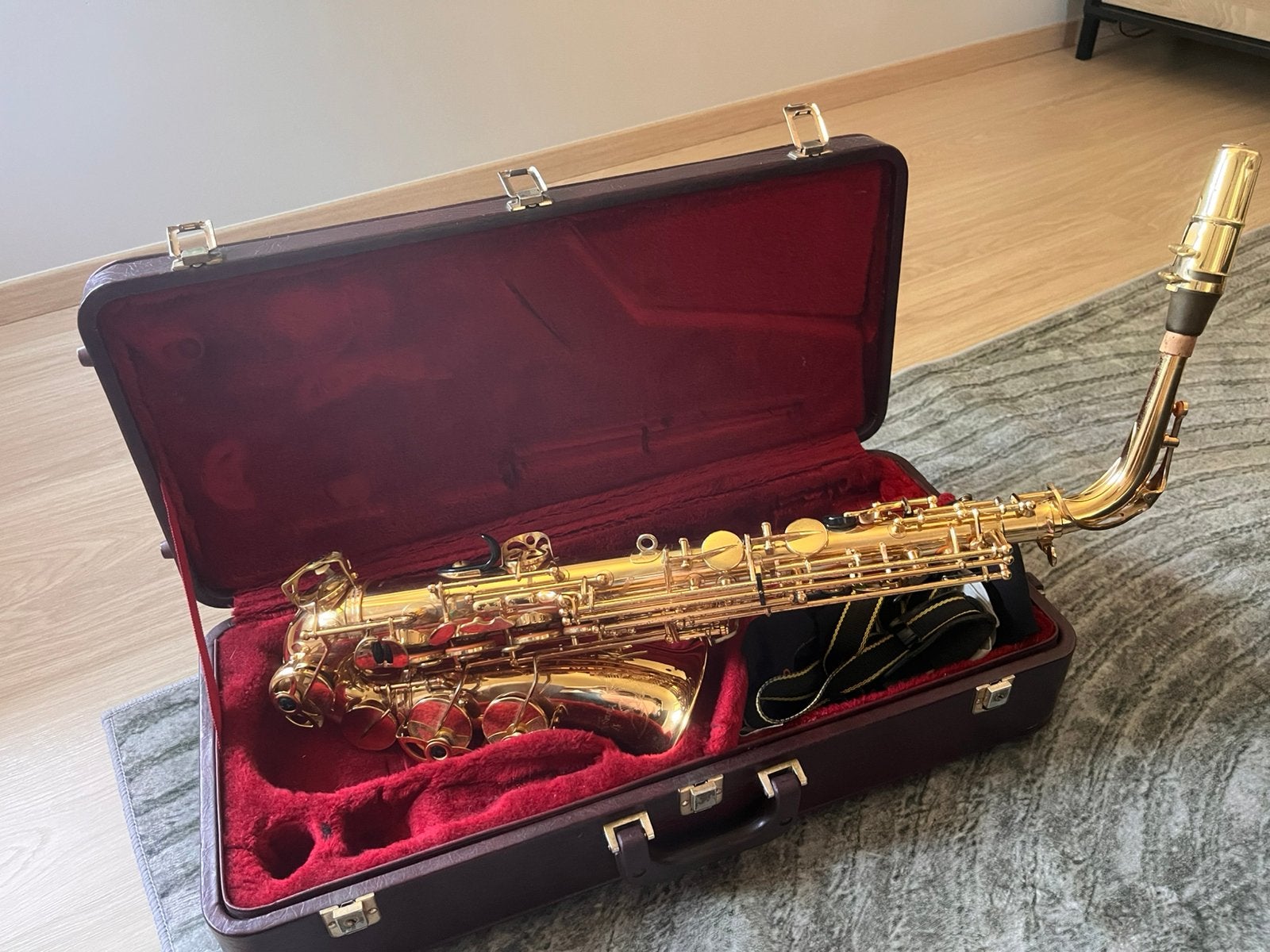 Alt sax, Muziek en Instrumenten, Blaasinstrumenten | Saxofoons, Ophalen, Zo goed als nieuw, Alt, Met koffer