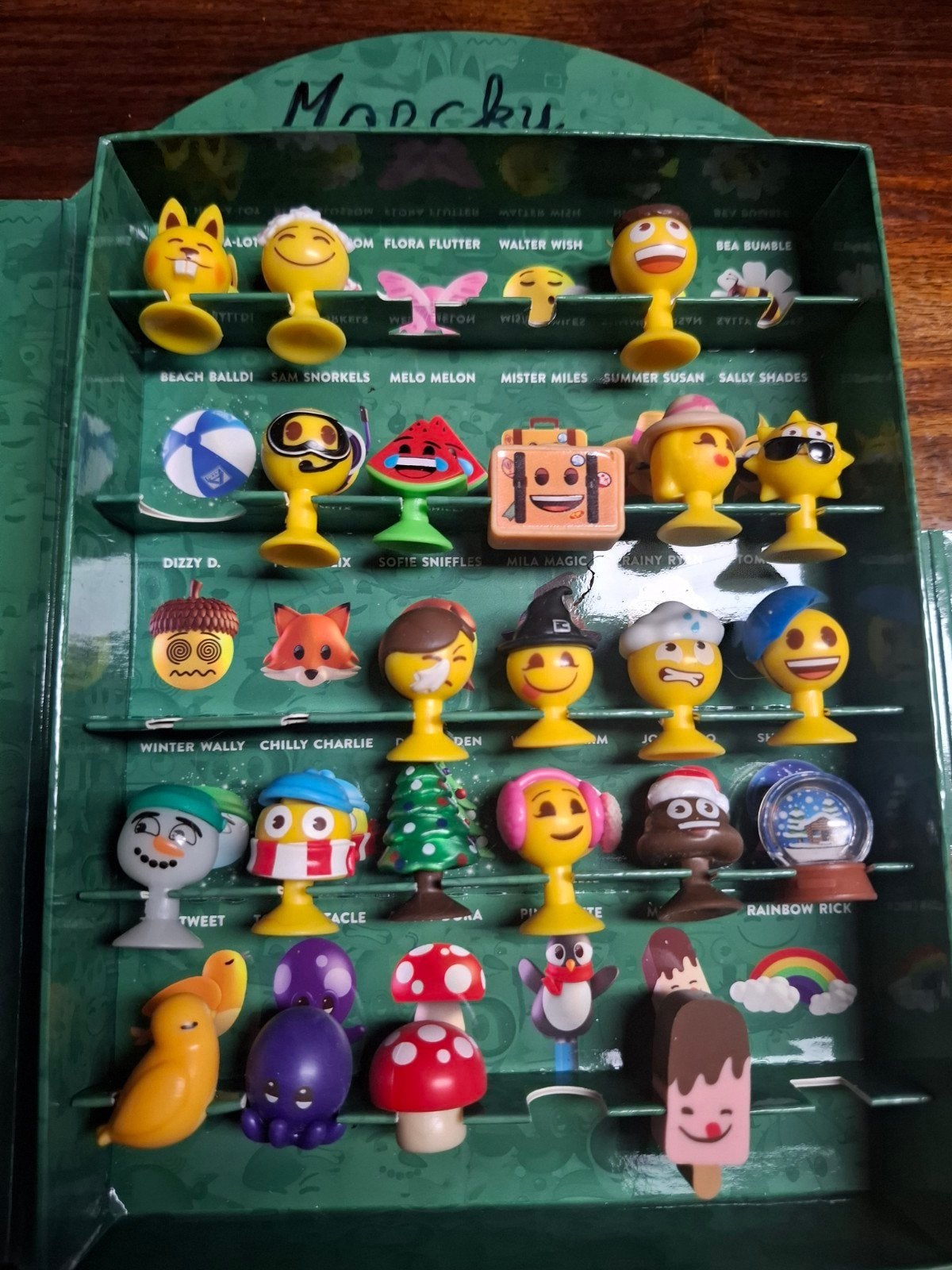 échange emoji j ai quelques doubles, Collections, Machines | Machines à sous, Enlèvement