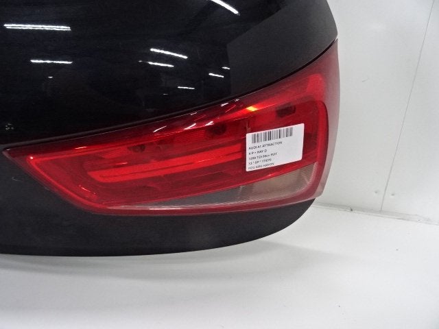 PANNEAU ARRIÈRE GAUCHE AVEC LAMPE A1 Sportback (8XA / 8XF), Mevr. I. Hauben, Audi, Utilisé, Rue de l'Espoir 34 34
4030  GRIVEGNÉE, BE