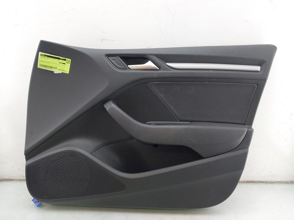 PANNEAU DE PORTE AVANT DROIT Audi A3 Limousine (8VS / 8VM), Autos : Pièces & Accessoires, Auto-Union-Straße  1,
85057  Ingolstadt, DE