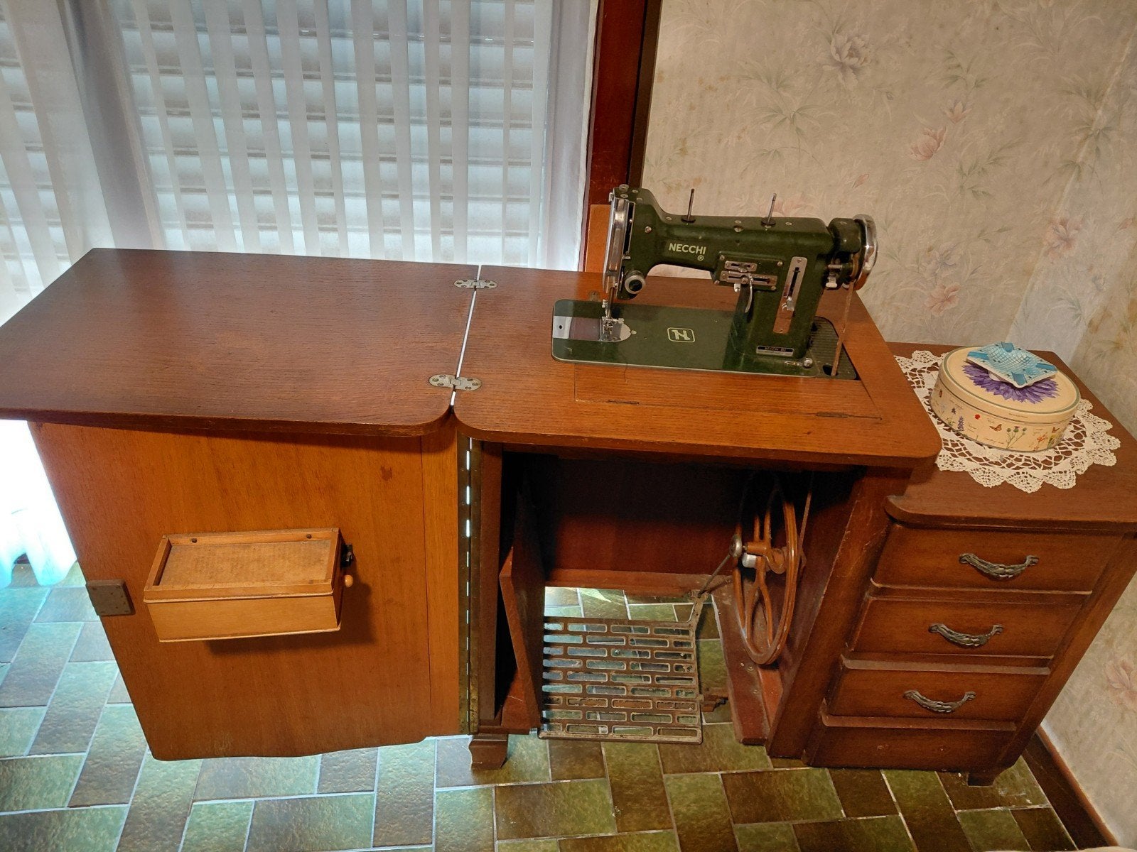 Naaimachine, Ophalen