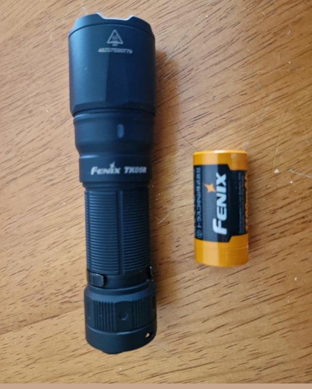 Fenix TK05R tactische lamp / edc-lamp, Ophalen of Verzenden
