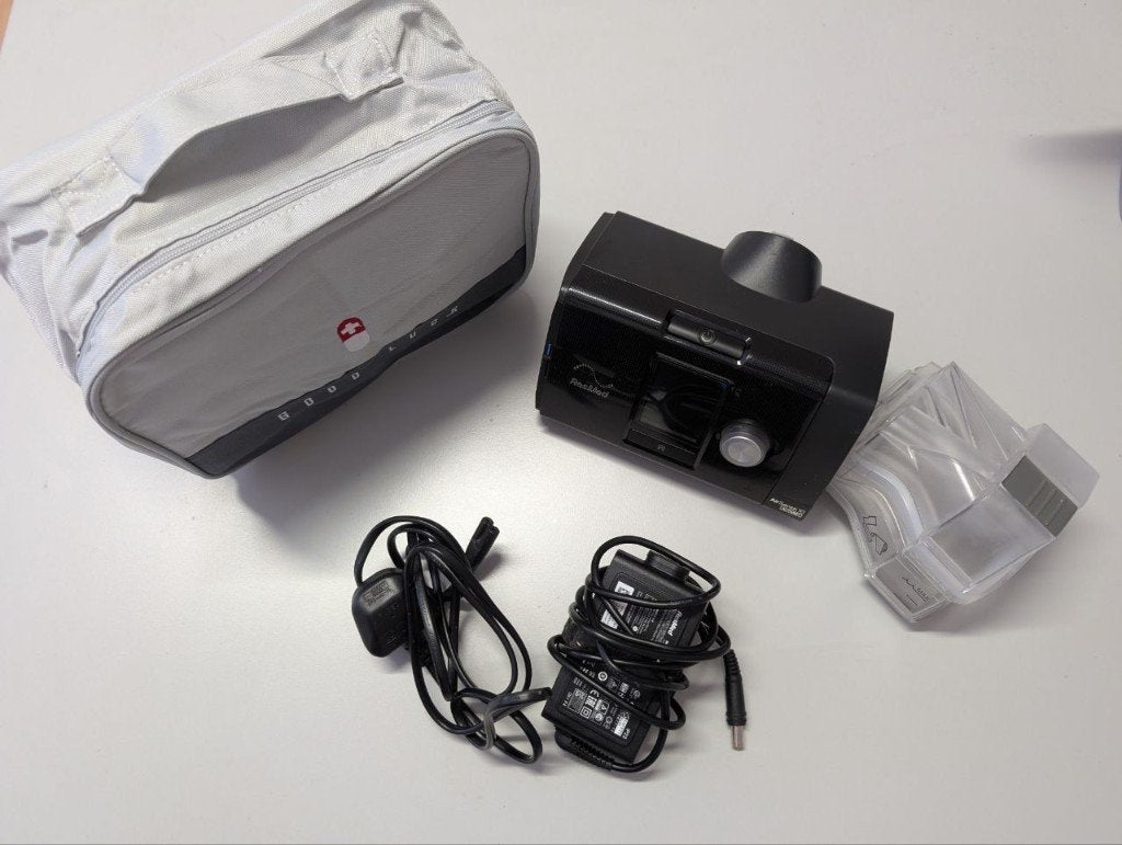 CPAP ResMed AirSense 10 AutoSet – humidif., masque, sacoche, Divers, Enlèvement ou Envoi, Utilisé