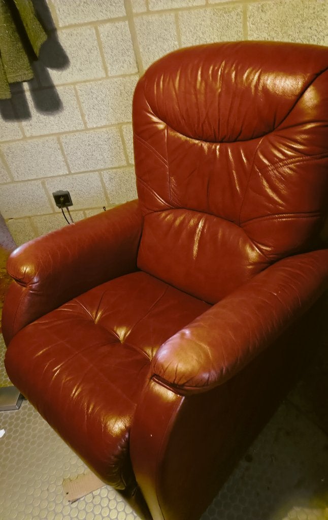 Bruine lederen Relax zetel elektrisch, Ophalen, Gebruikt, Eenpersoons, 150 tot 200 cm