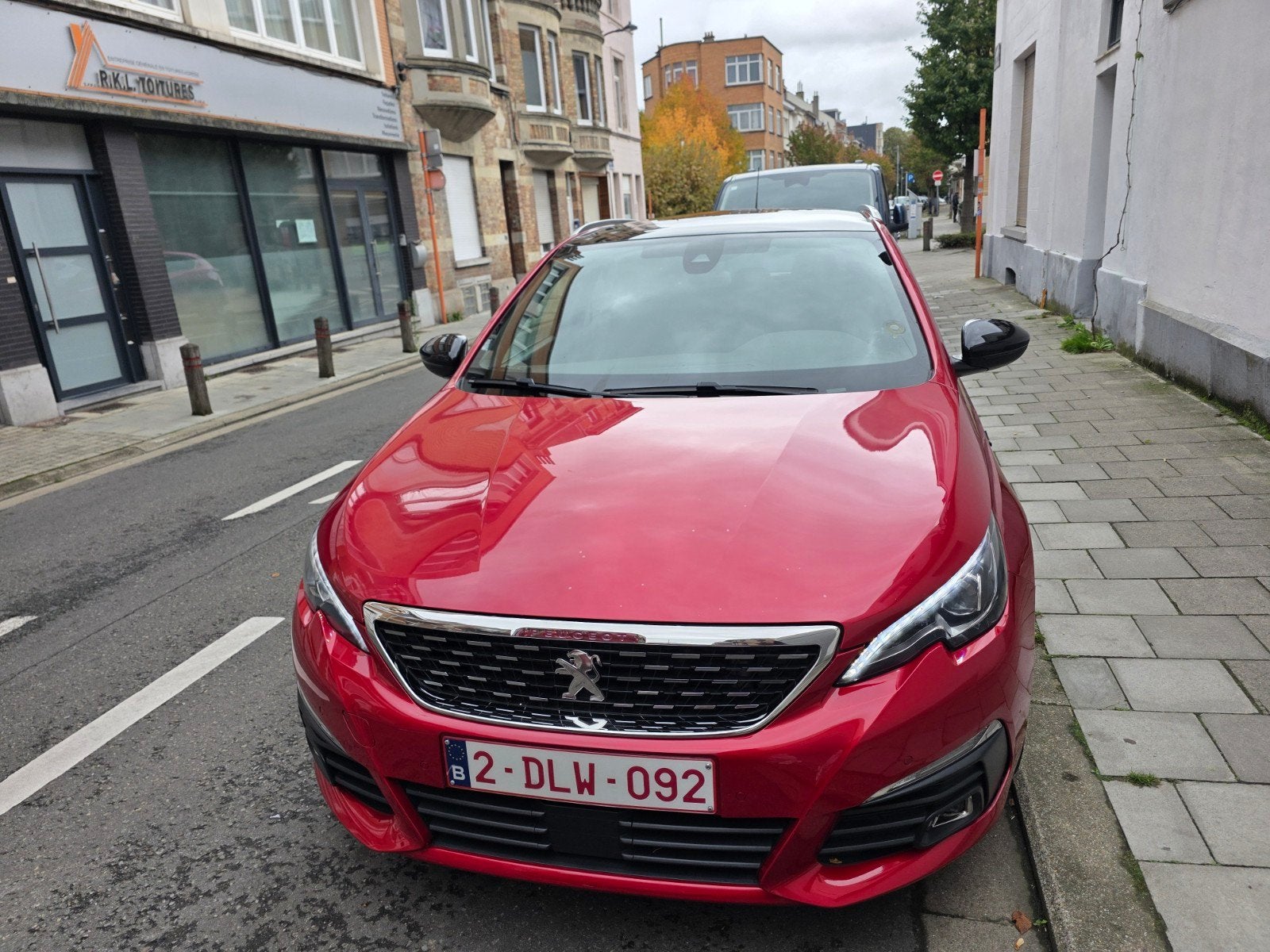 Peugeot 308 SW GT Line 1.5 BlueHDi (130 ch) Panoramique, Autos, Rouge, Achat, Euro 6, Boîte manuelle