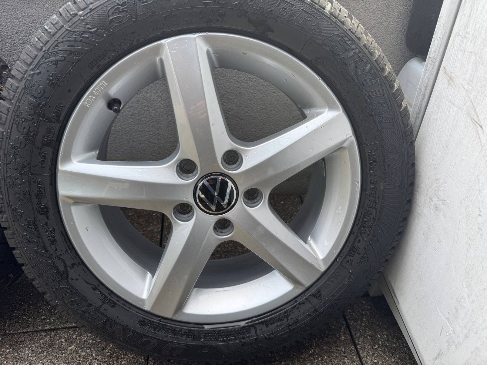 Roues pour golf ou polo  205 55 R16 Pneus d’hiver, Autos : Pièces & Accessoires, Neuf, Pneus et Jantes, Pneus hiver, 16 pouces