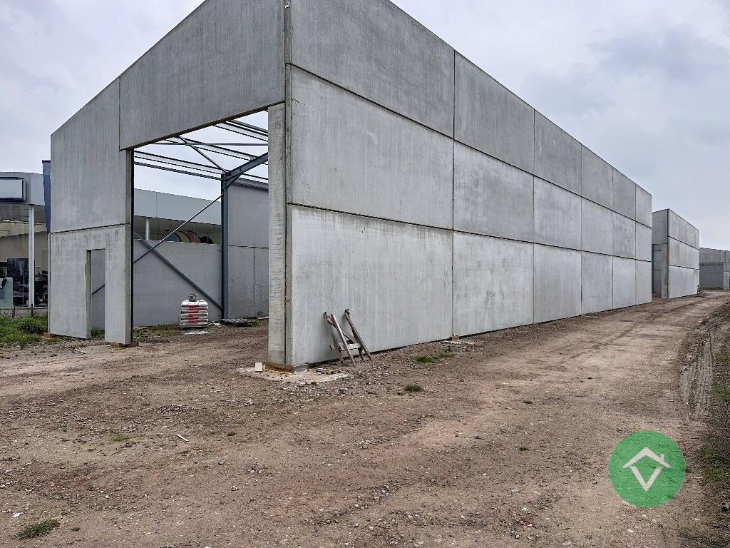 Loodsen te koop – KMO-zone Ardopoort te Roeselare, Immo, Maisons à vendre, Province de Flandre-Occidentale, 200 à 500 m², Autres types