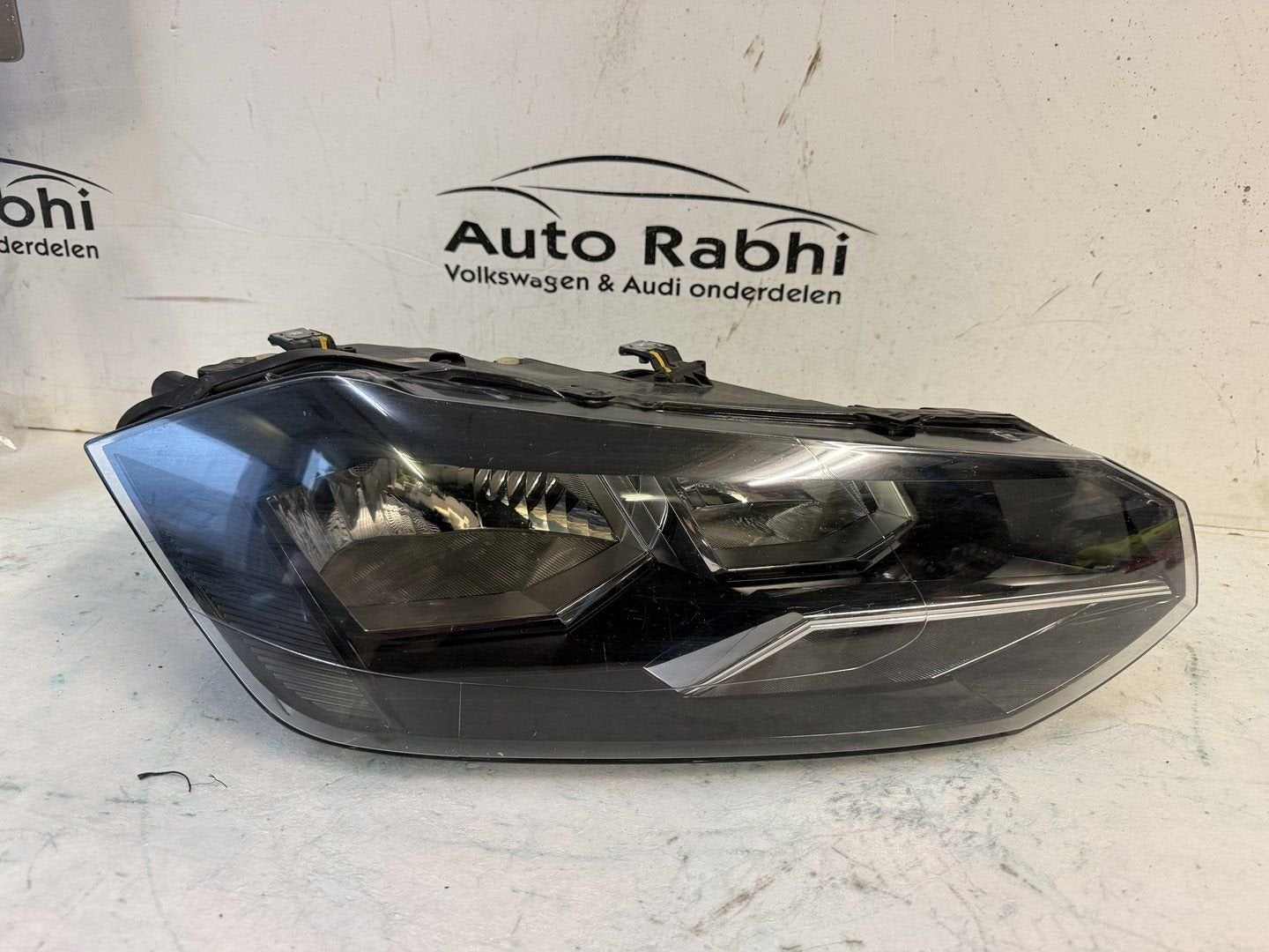 VW Polo 2g Koplamp Rechts 2G1941006, Autos : Pièces & Accessoires, Éclairage, Utilisé, Enlèvement ou Envoi