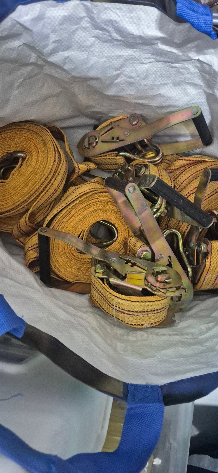 Set spanbanden van 8 m/5 t
Heel weinig gebruikt
7€ per stuk!, Auto diversen, Ophalen of Verzenden