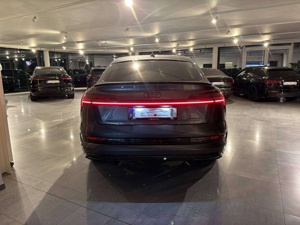 Audi Q8 e-tron Q8 Sportback e-Tron 95 kWh 55 QUATTRO * 3x S-, Autos, Argent ou Gris, Achat, 408 ch, 5 portes