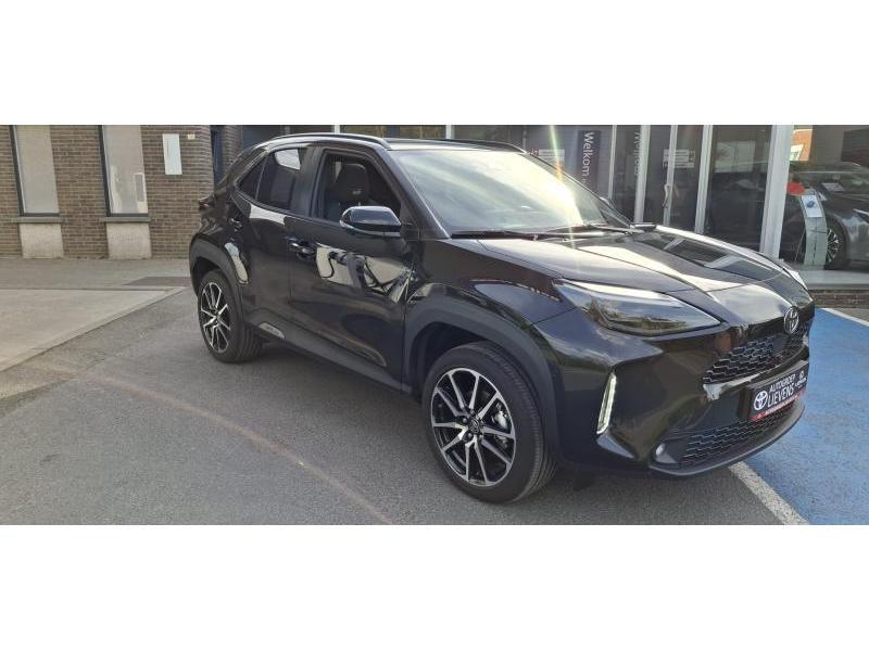Toyota Yaris Cross 1.5 HYB GR SPORT, Automaat, 1498 cc, Zwart, 110 g/km