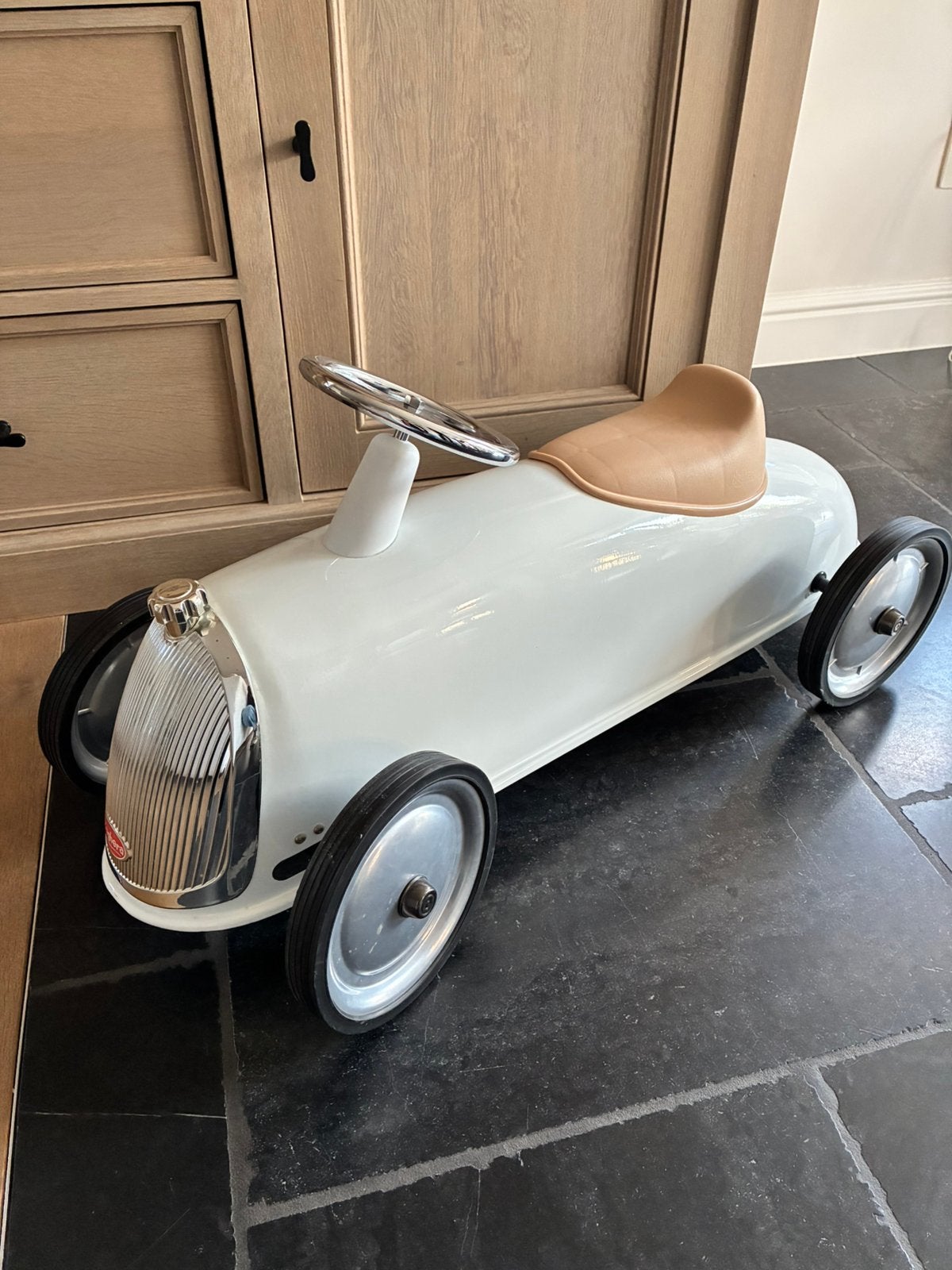 Baghera rider retro loopauto creme/wit, Enfants & Bébés, Enlèvement, Comme neuf