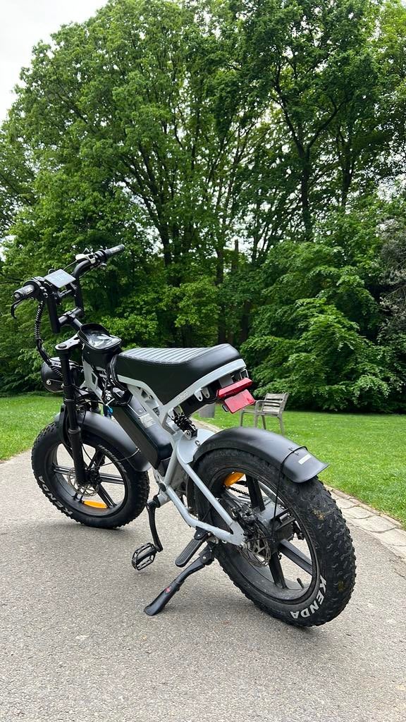 Fatbike v20 pro, Fietsen en Brommers, Brommers | Derbi, Ophalen of Verzenden, Zo goed als nieuw