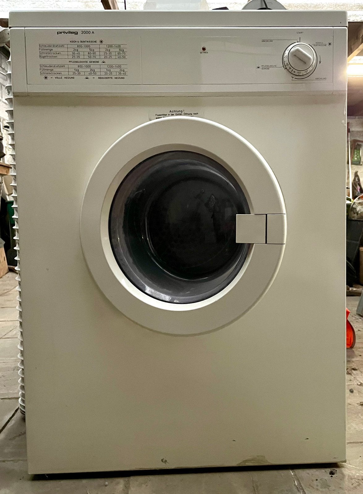 Sèche-linge, 4 à 6 kg, Chargeur frontal, Enlèvement, Utilisé