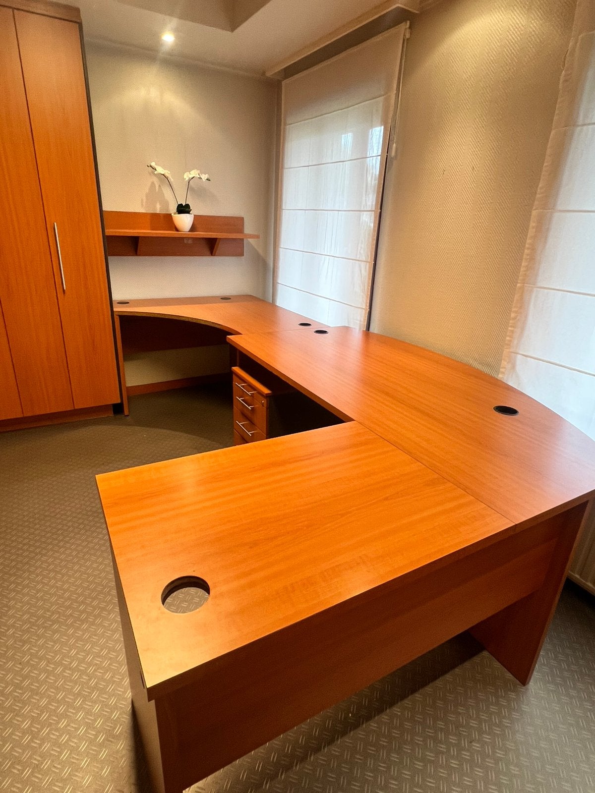 Bureau professionnel sur mesure par MUCO, Autres marques, Comme neuf, Enlèvement, Brun