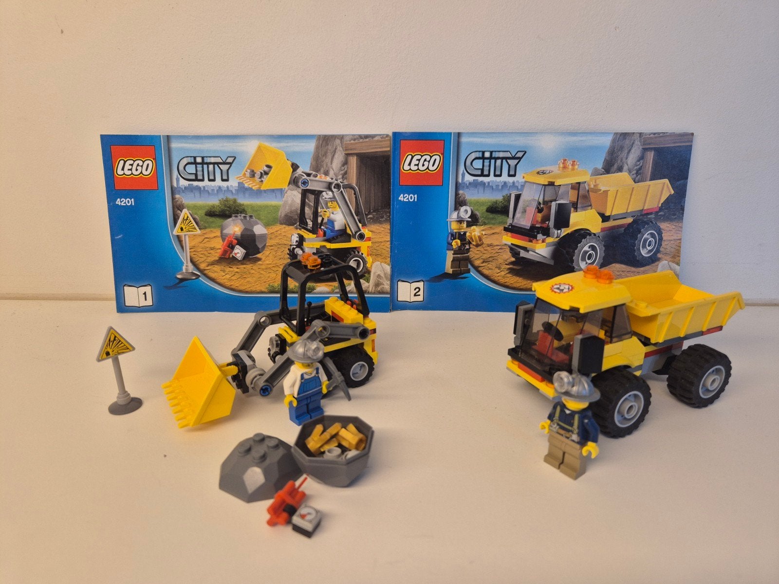 Camion à benne basculante LEGO 4201 avec pelle de chargement, City, Lego, Ensemble complet, Comme neuf