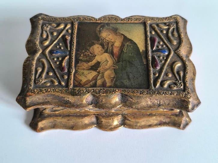 Houten opbergdoosje, Madonna en kind, Enlèvement ou Envoi
