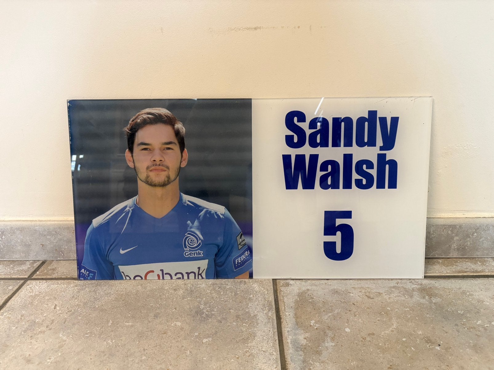 Kleedkamerbord KRC Genk, Verzamelen, Sportartikelen en Voetbal, Ophalen of Verzenden, Zo goed als nieuw