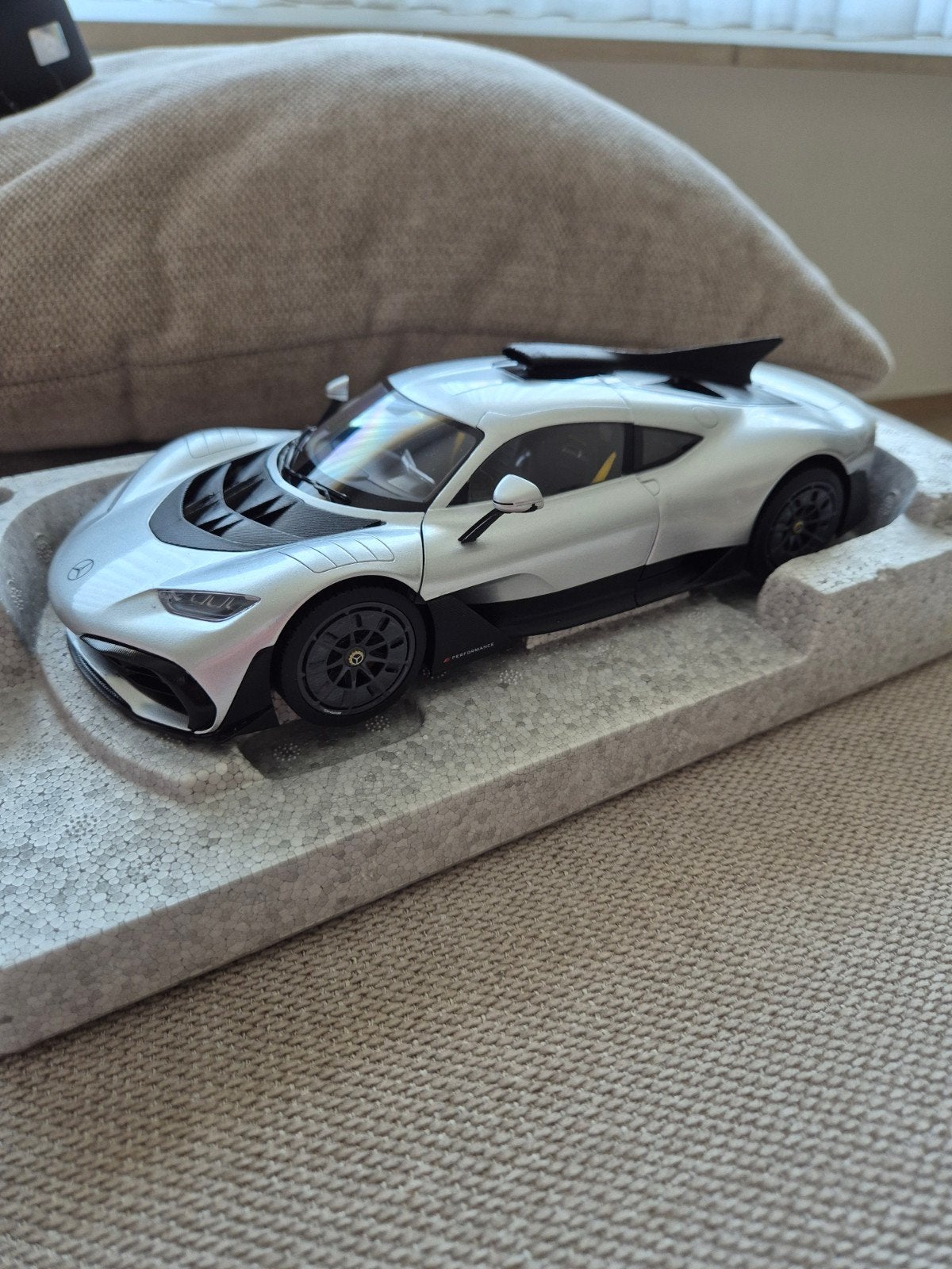 1/18 Mercedes-AMG ONE, Hobby en Vrije tijd, Ophalen