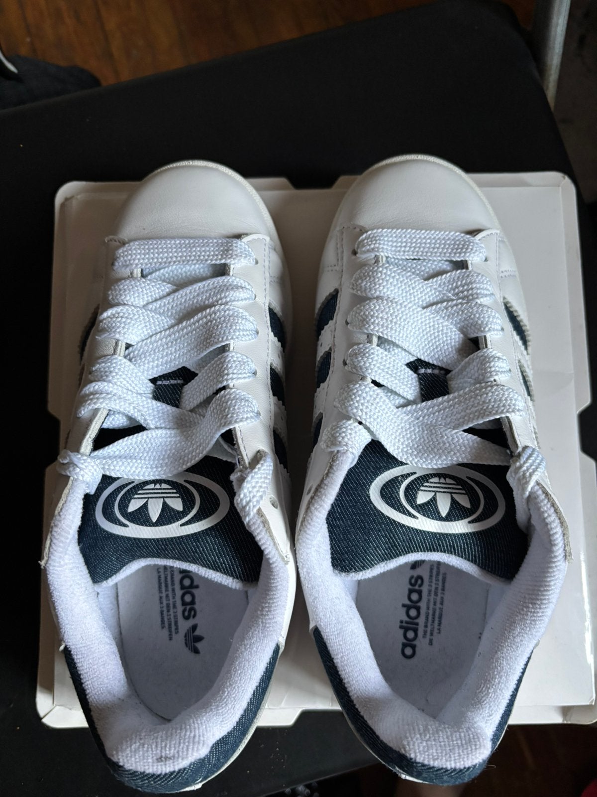 Adidas Campus, Kleding | Dames, Schoenen, Ophalen, Schoenen met lage hakken, Wit, Zo goed als nieuw