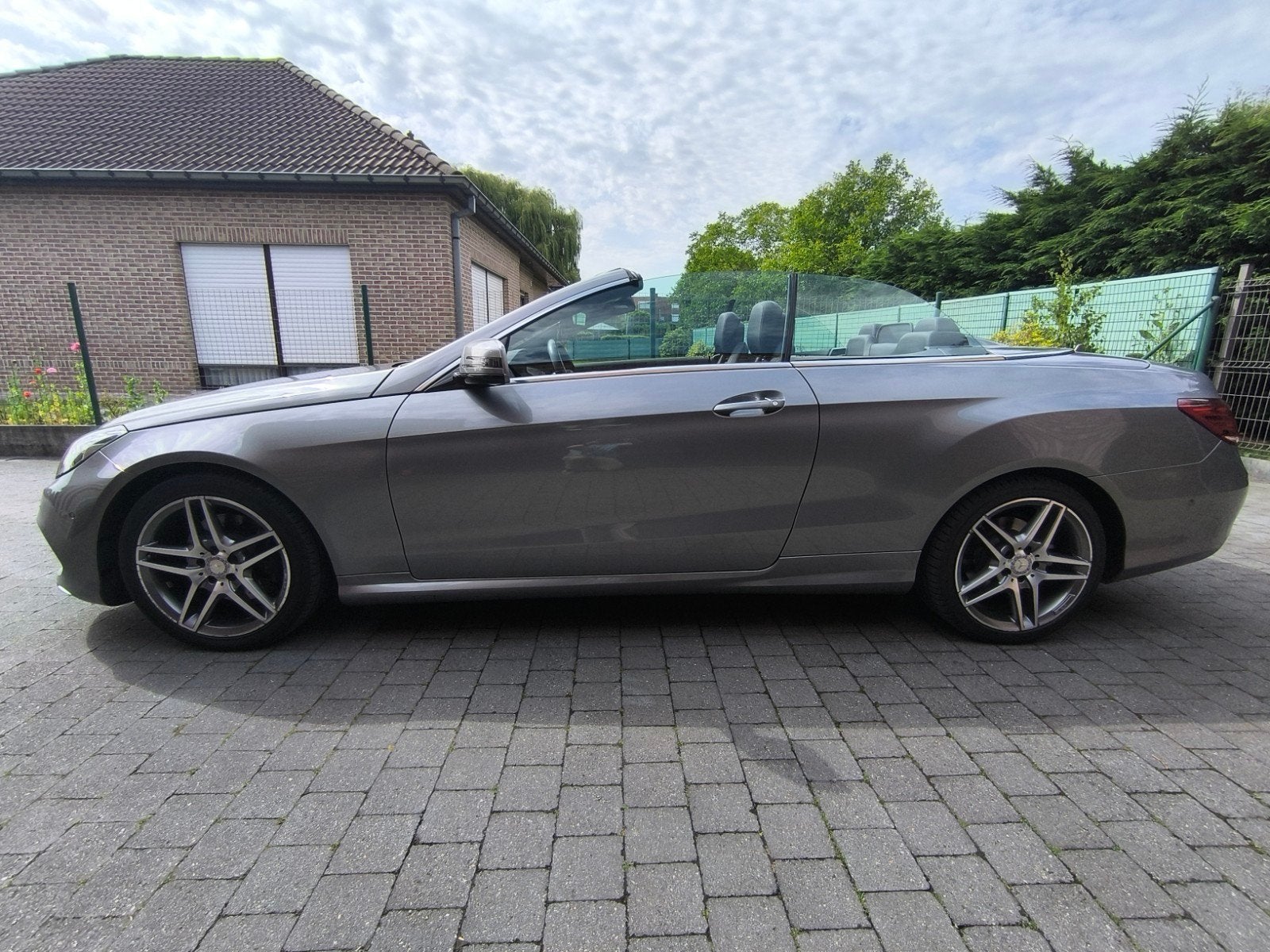 Mercedes cabriolet 70000km, Auto's, Mercedes-Benz, Automaat, 4 zetels, Achterwielaandrijving, 4 cilinders