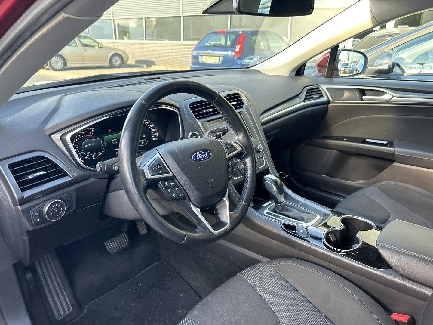 Ford Mondeo Wagon 1.5 Titanium Automaat | Cruise | Climate |, Auto's, Automaat, Mondeo, Break, Rood