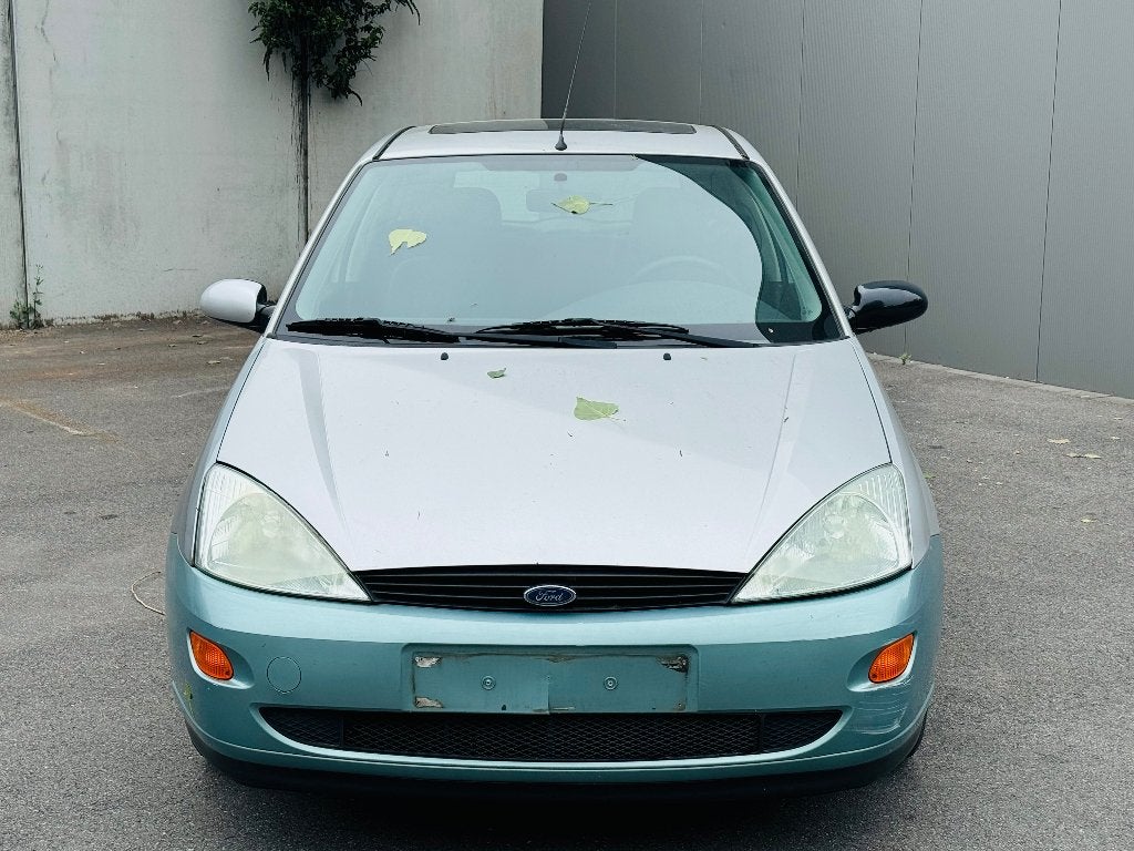 ford focus 1.4i benzine open dak 5deurs lezok, Stof, 4 cilinders, Bedrijf, 5 deurs