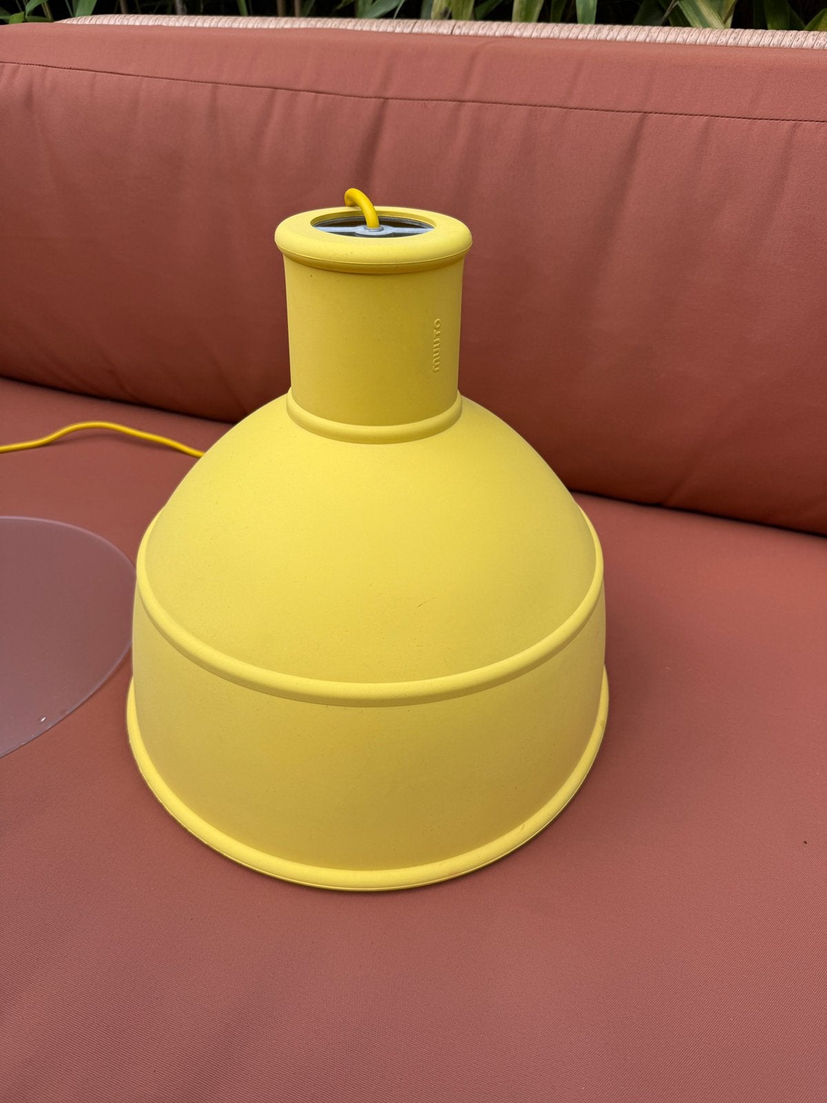 Dernier jour : Suspension luminaire silicone jaune Muuto, Enlèvement, Comme neuf