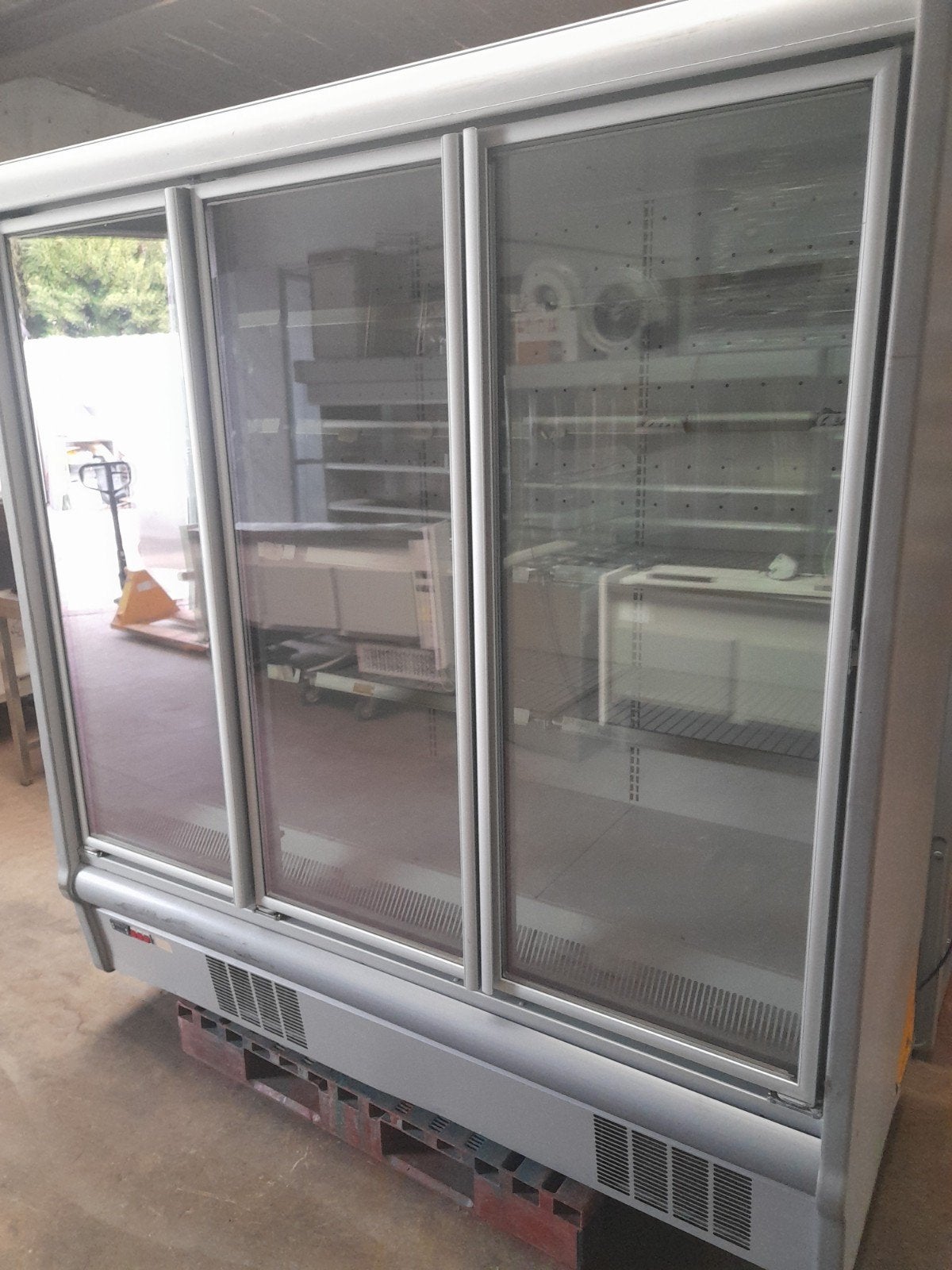diepvries 3 deurs/wandkoeling/materiel horeca/frigo/dampkap, Ophalen