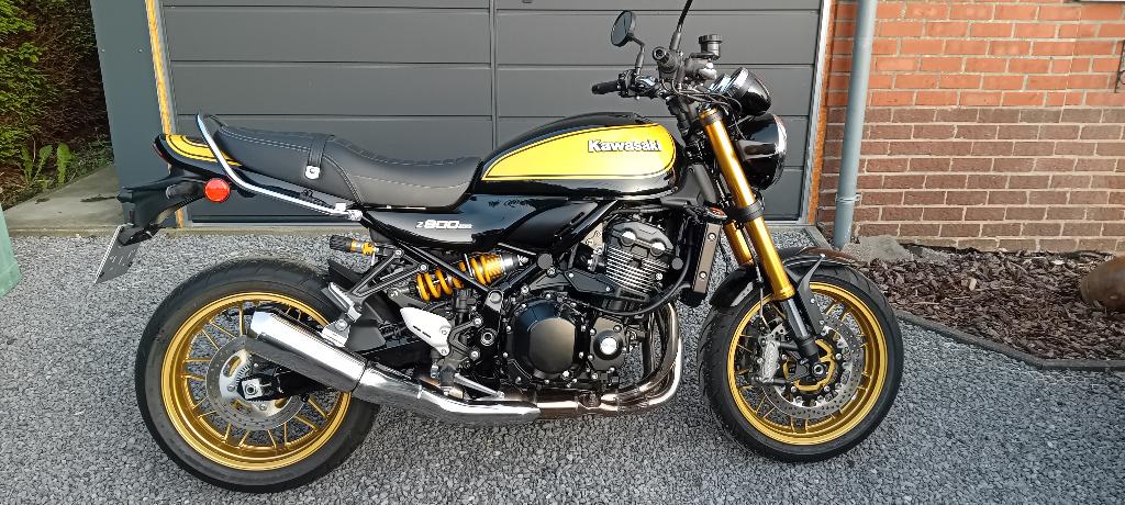 KAWASAKI Z900 RS SE – Modèle exclusif, Particulier