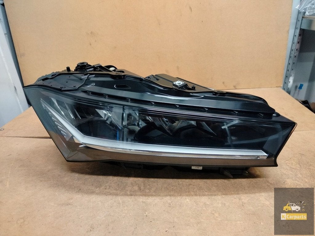 3P1.941.016, Skoda Superb IV LED rechterlamp Perfect NIEUW, Tr. Vaclava Klementa 869
293 01  Mlada Boleslav, CZ, Skoda, Skoda Auto a.s.
