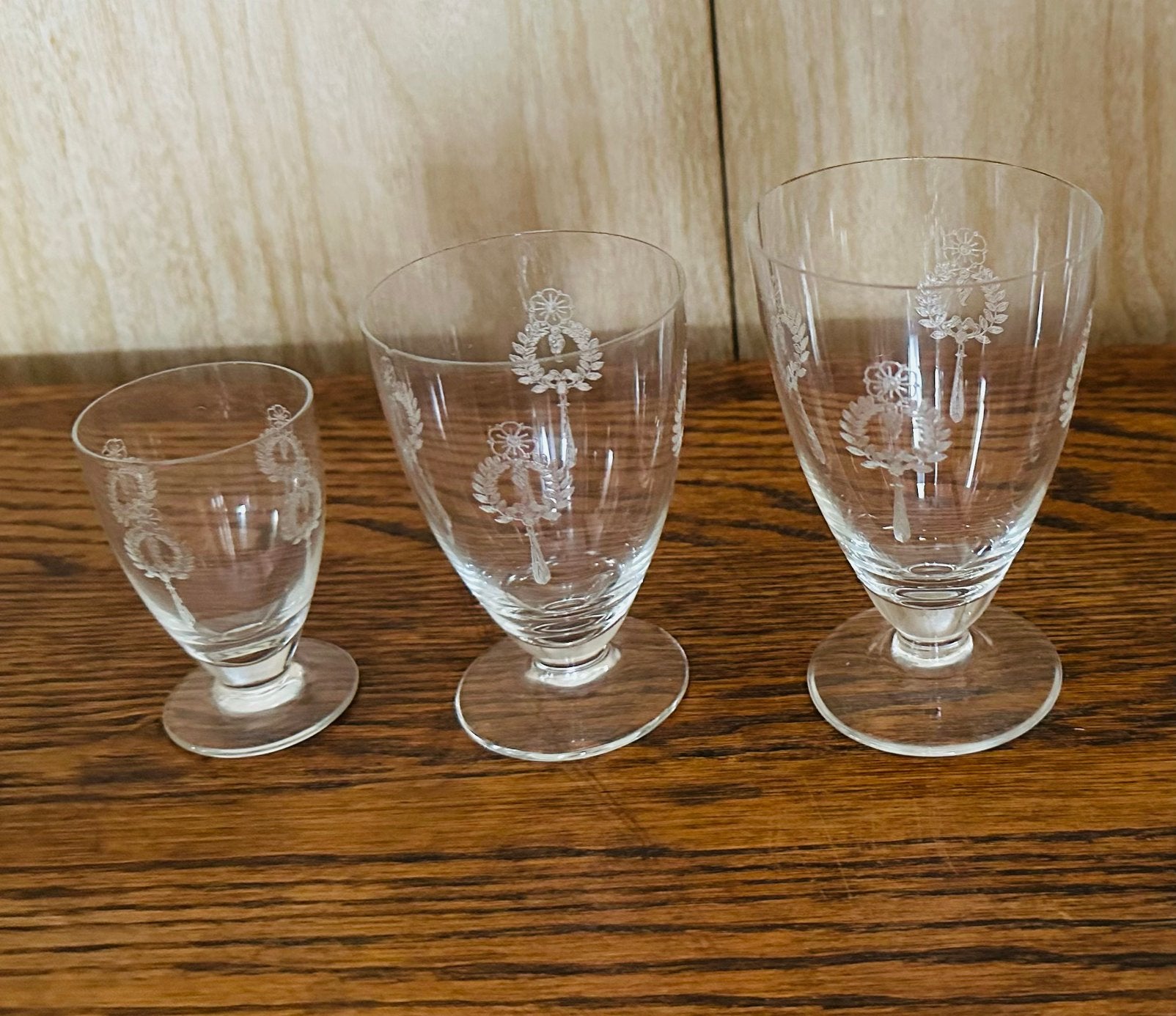 Gegraveerd glasservies 36-delig, Enlèvement