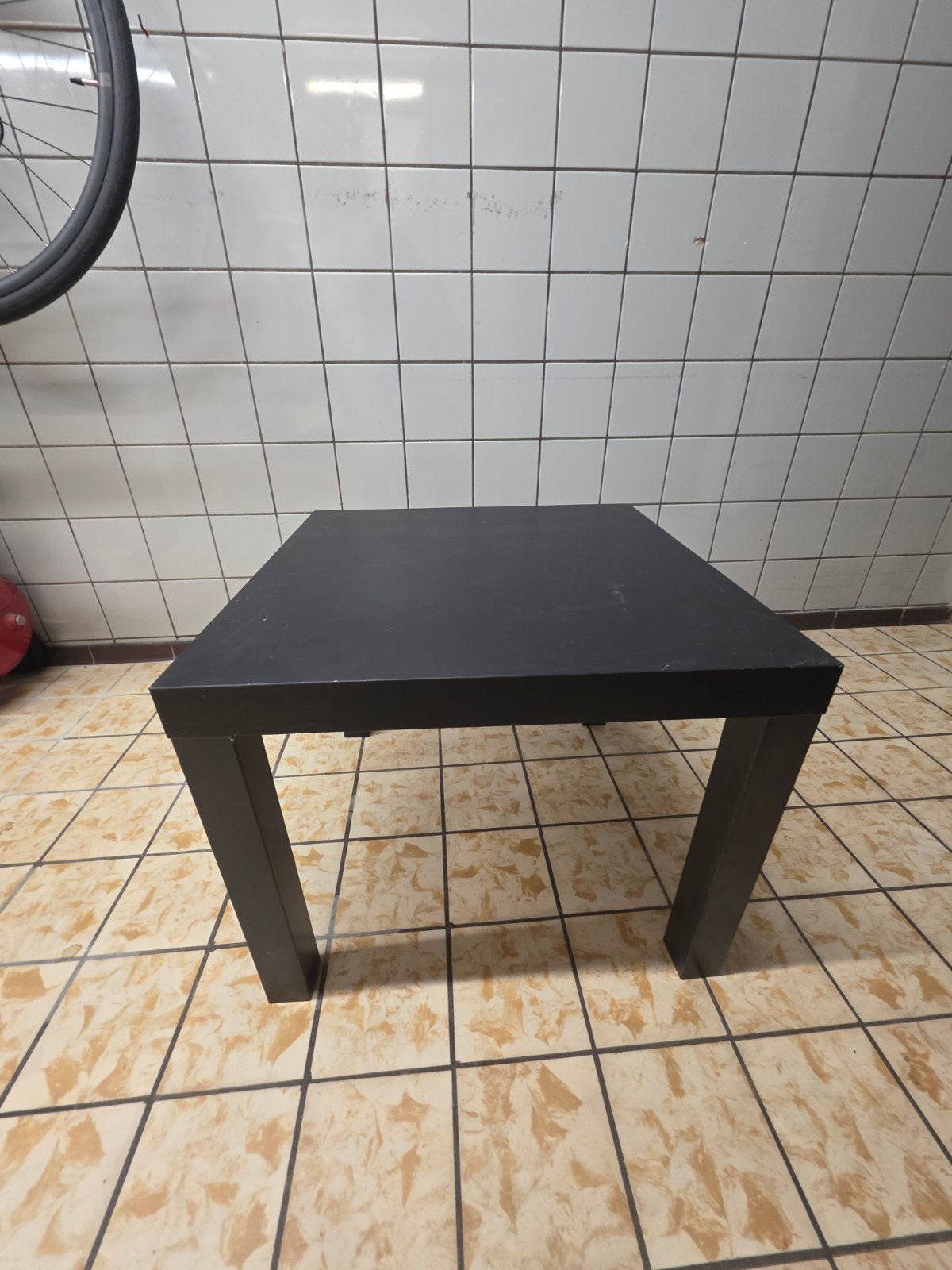 2 ikea lack tafeltjes 55x55 cm, Overige materialen, Gebruikt, Vierkant, 55 tot 75 cm