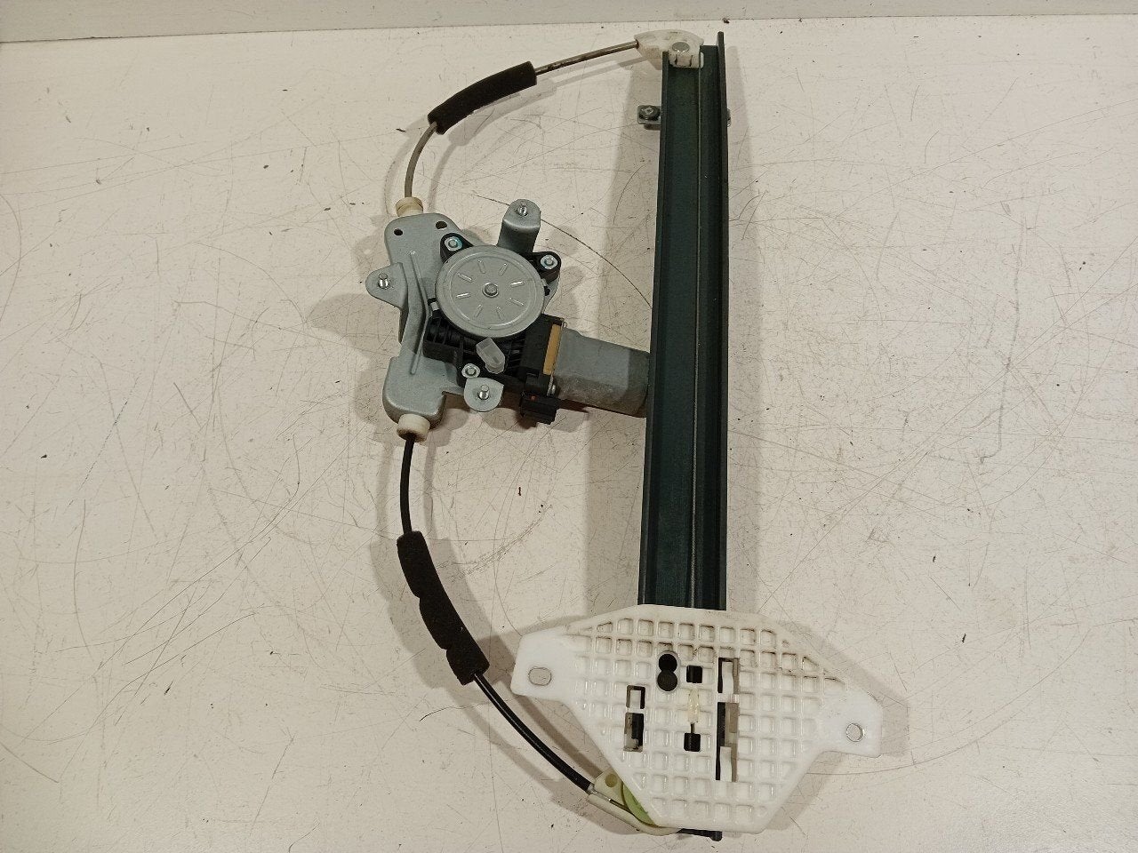 Raammechaniek elektrisch rechts voor Opel Antara, Onderdelen@venauto.nl, Van der Ven Autorecycling B.V., Ettenseweg 76, 4706 PB Roosendaal, The Netherlands