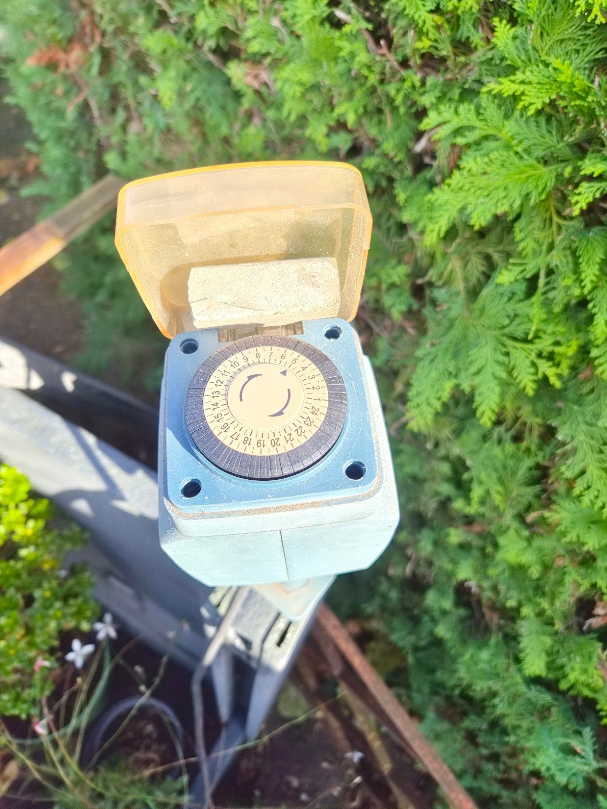 Contact doos voor buiten., Tuin en Terras, Ophalen, Gebruikt
