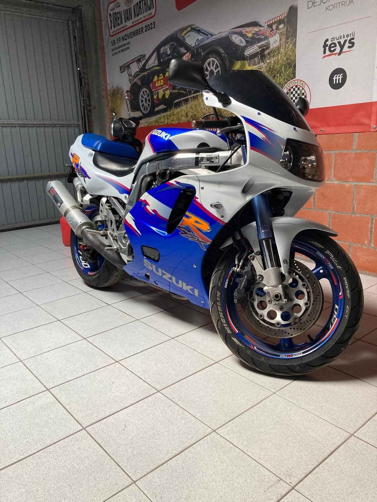 SUZUKI   GSX-R  750, Motoren, Particulier