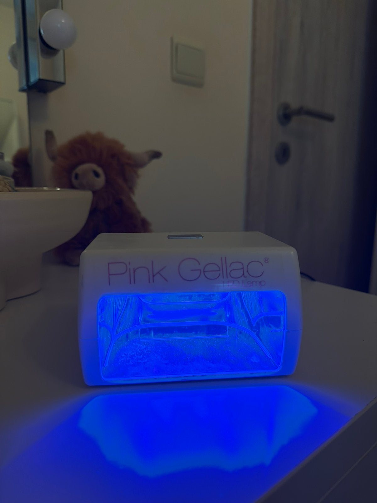Mini uv lamp pink gellac, Ophalen of Verzenden, Gebruikt, Hand- en Voetverzorging