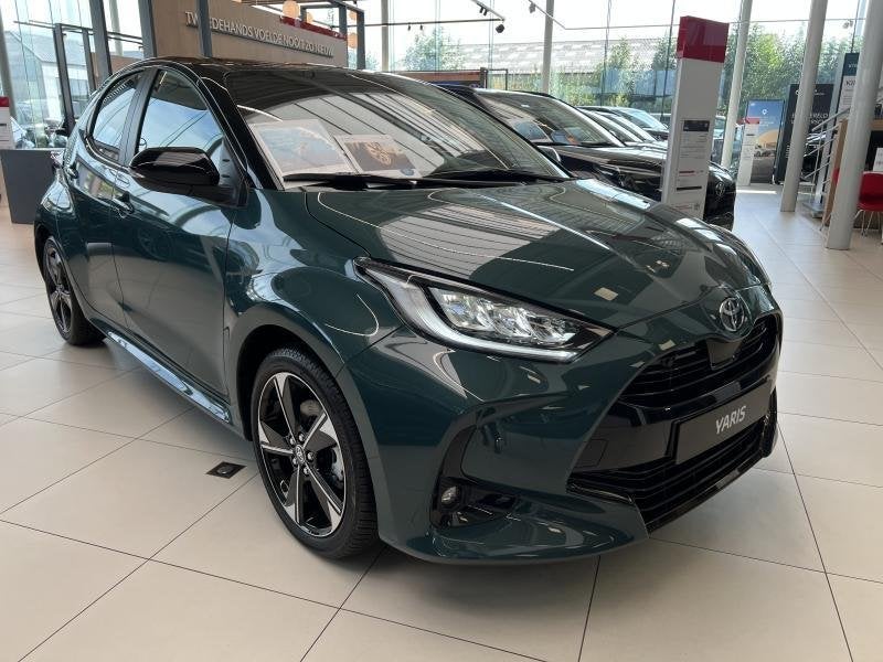 Toyota Yaris 1.5 Hybrid 130 pk Style + Comfort Pack, Automaat, Parkeersensor, 130 pk, 96 kW