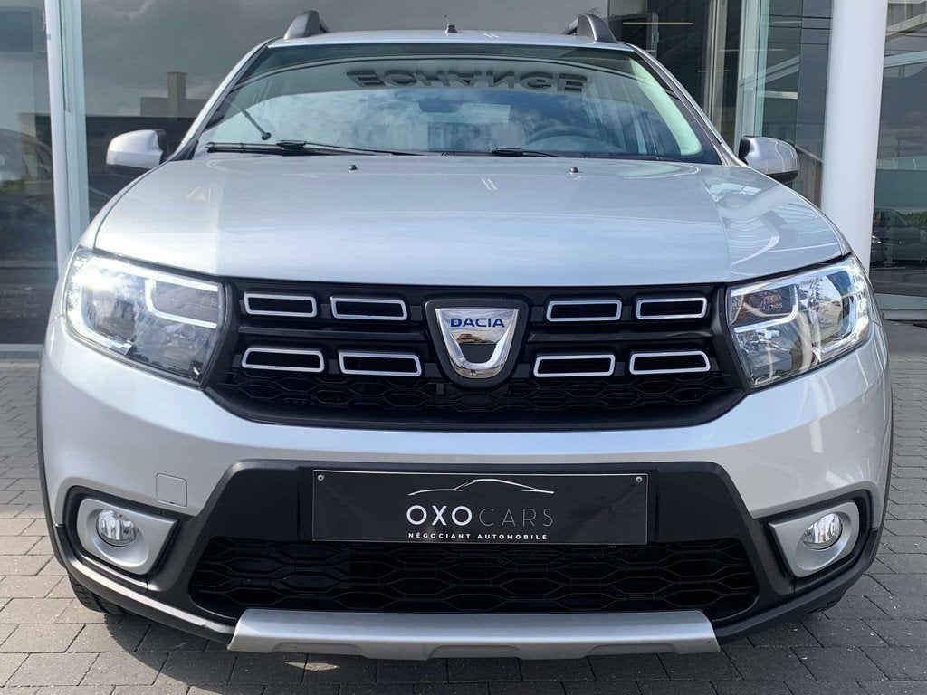 Dacia Sandero 0.9 TCe 90 CV / STEPWAY PLUS / BLUETOOTH / LEZ, Auto's, Dacia, Voorwielaandrijving, 898 cc, Stof, Gebruikt