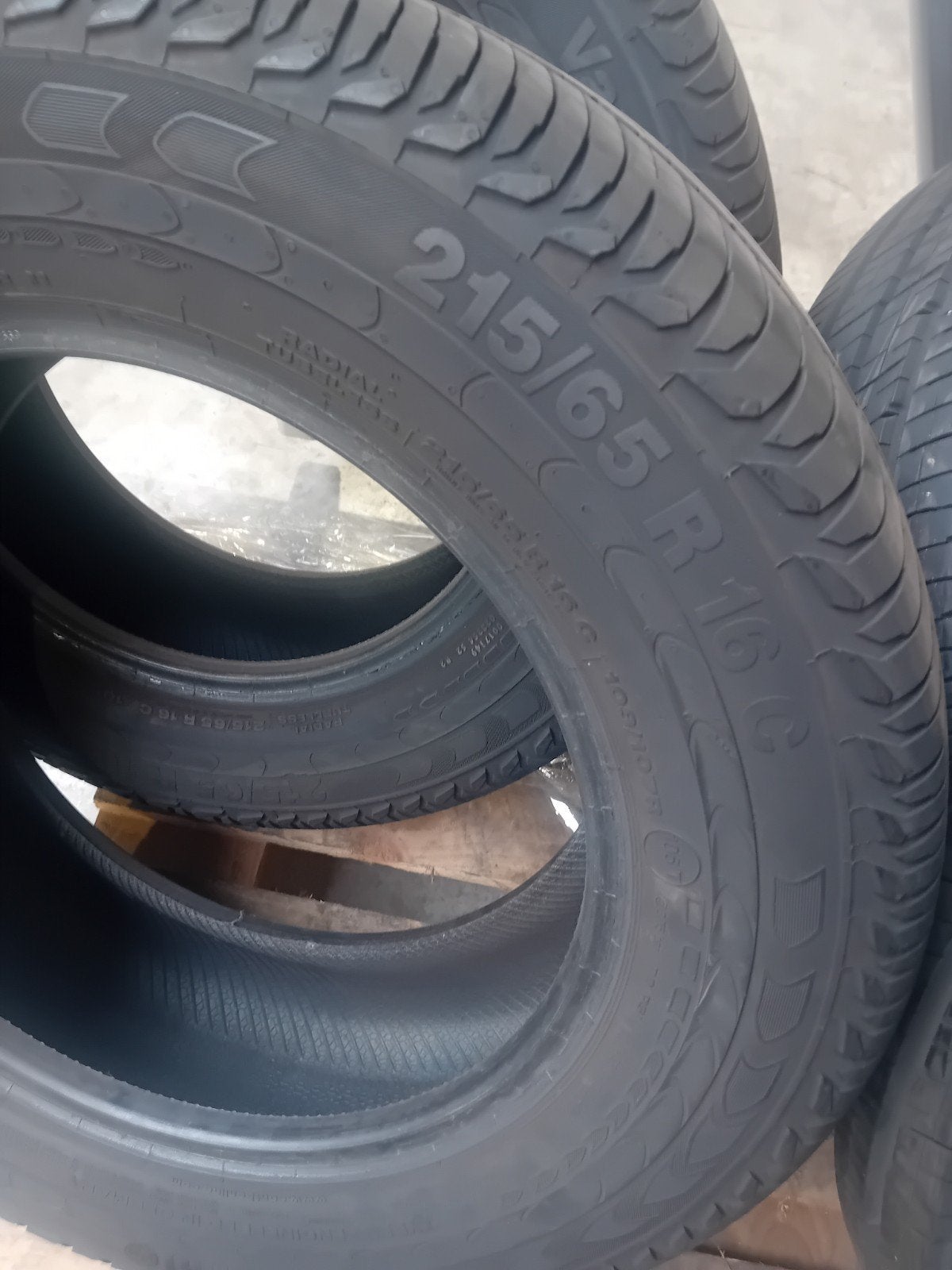 Continental Vanco 2 215/65 R16 C, Autos : Pièces & Accessoires, Neuf, 16 pouces, Pneu(s), Enlèvement