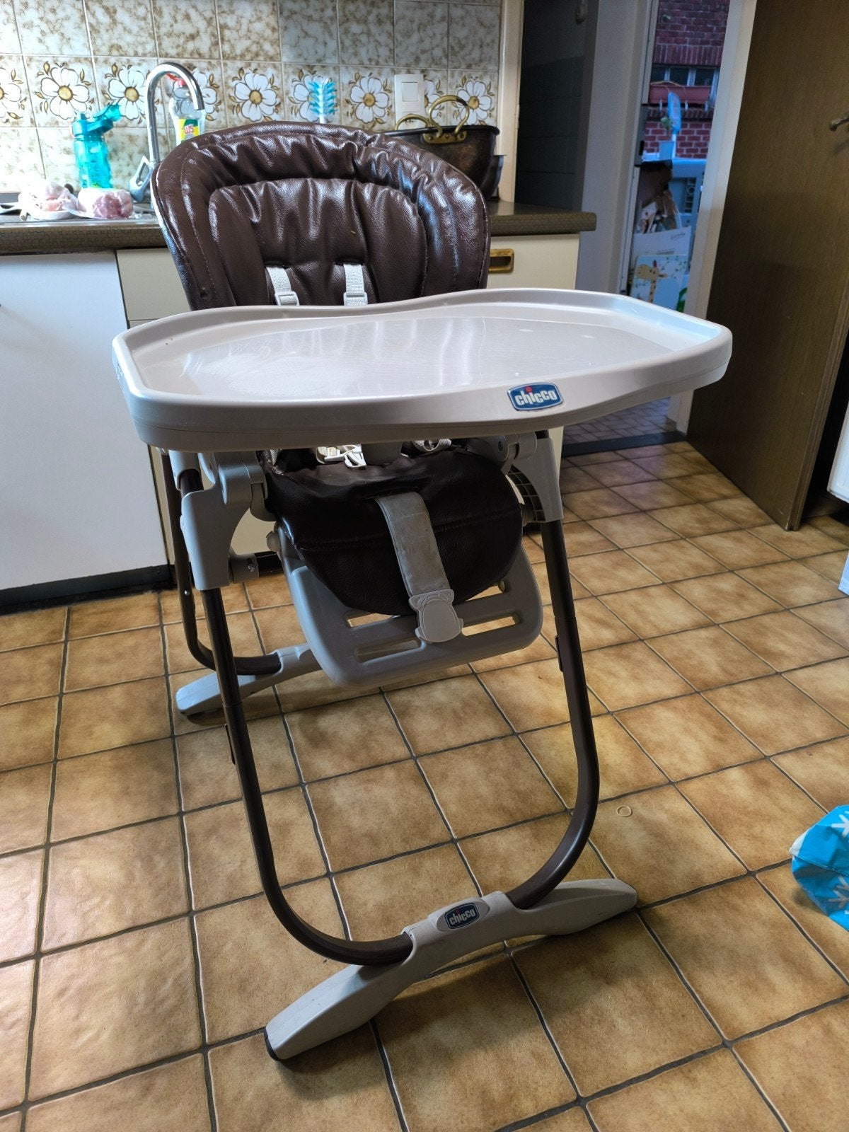 eetstoel chicco, Ophalen