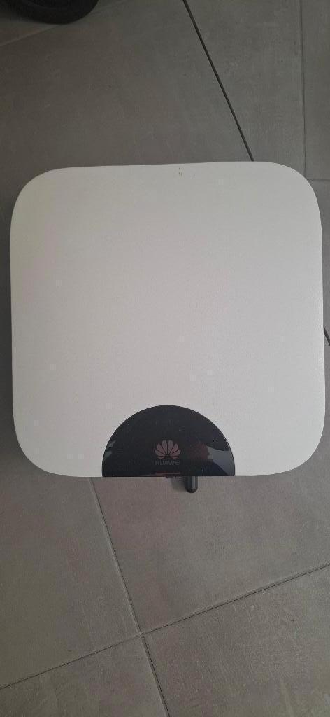 Huawei omvormer SUN 2000L-3KTL, Bricolage & Construction, Panneaux solaires & Accessoires, Utilisé, Autres types, Enlèvement