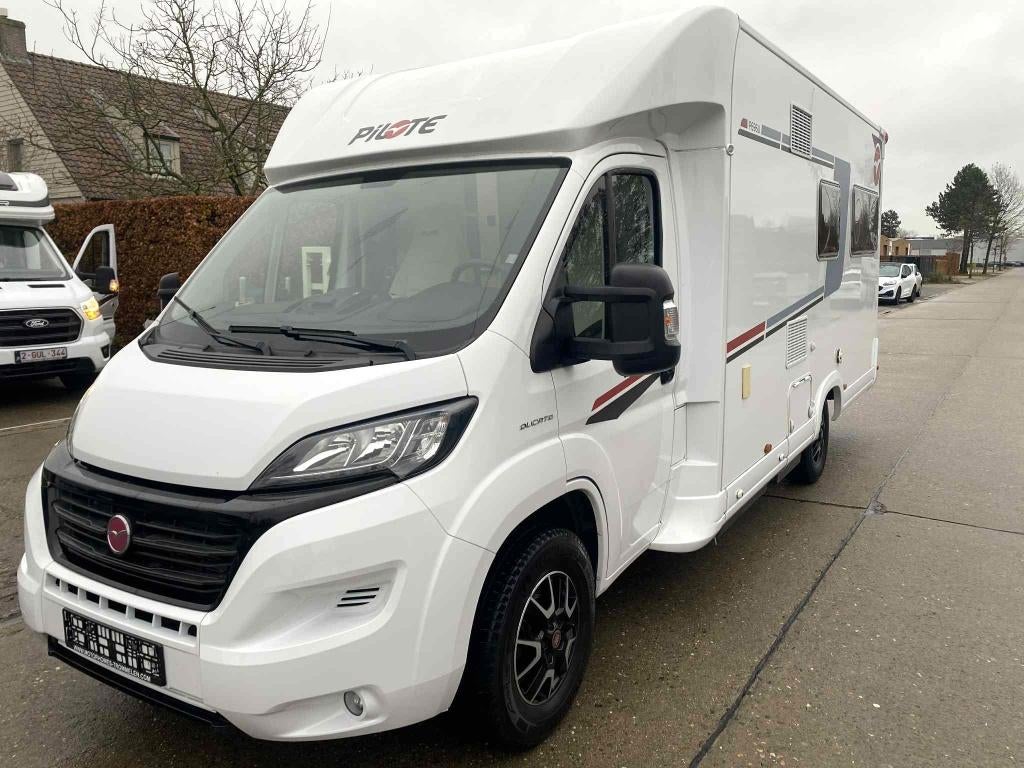 Pilote P 696 U Selection Automaat, Caravanes & Camping, Camping-cars, Jusqu'à 4, Entreprise, Fiat, Pilote